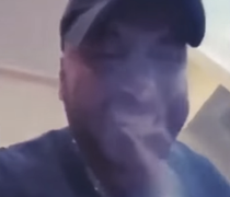 Nghịch dại xịt bình cứu hỏa và miệng và cái kết thảm hại