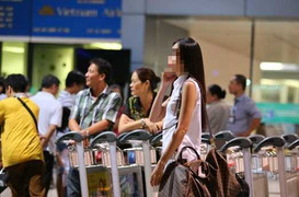 Nguyên nhân Singapore từ chối nhập cảnh một số phụ nữ Việt