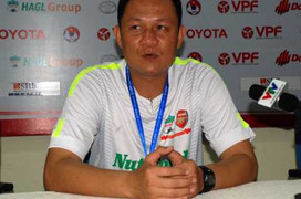 Trợ lý HLV HAGL: 'Chúng tôi đã ở thế khó'