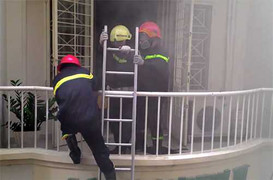 Cháy khách sạn ở trung tâm Sài Gòn, hai người bị ngạt khói