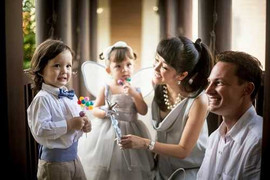 Thu Minh, Hồng Nhung có cuộc sống viên mãn bên chồng Tây