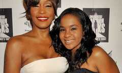 Con gái của Whitney Houston qua đời