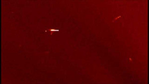 NASA chụp được ảnh siêu UFO khổng lồ bay gần Mặt Trời?