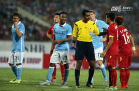 Manchester City thật... 'xì tin'
