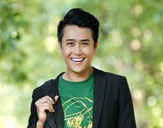 Mẹ MC Quang Minh từ chối cho con tiếp tục điều trị