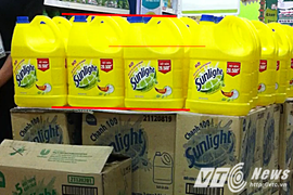 Hóa mỹ phẩm 'vỏ to ruột bé': Nếu cấu xén của người dùng nhà sản xuất sẽ bị khởi tố