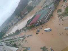 Clip: Lũ lớn nhất lịch sử Quảng Ninh nhấn chìm gần 1000 tỷ đồng