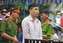 Tử hình kẻ giết bạn để xù tiền thua độ bóng đá