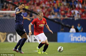 Clip: Ibrahimovic hạ gục De Gea, PSG 2-0 Man Utd