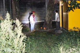 Người đàn ông treo cổ tại miếu thờ