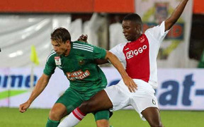 Rợn người pha vào bóng triệt hạ ở vòng sơ loại Champions League