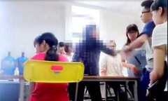 Hàng loạt vụ mắng chửi học trò khiến dân mạng bức xúc