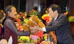 Phát nhạc nước ngoài trong chương trình 'Khát vọng đoàn tụ', ban Giám đốc Trung tâm PT-TH Quân đội bị kỷ luật