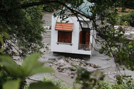 VNPT VinaPhone miễn phí cước cho người dân vùng lũ