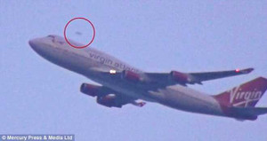 Vật thể bay ngoài hành tinh xuất hiện ở sân bay JFK New York?