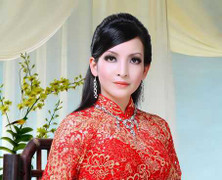 Diễn viên Linh Nga trải lòng sau cuộc tình với Thuyết 'buôn vua'