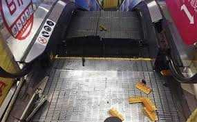 Ám ảnh tai nạn thang cuốn