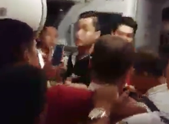 Thực hư cơ trưởng Vietjet xô xát với khách bay