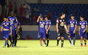 HAGL không gục ngã dù đang khốn khó vô cùng!