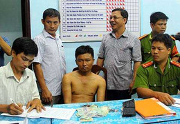 Tên cướp xe có súng ở Huế bị bắt thế nào?