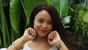 Infographic: Sơn móng nhiệt đới tươi xinh như Thái Trinh