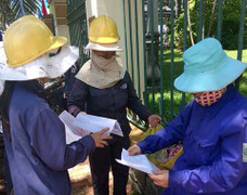 Công nhân môi trường đến trụ sở Thành ủy Đà Nẵng cầu cứu Bí thư