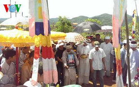 Hàng trăm người đưa tiễn nạn nhân vụ án mạng chấn động ở Quảng Trị