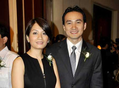 Người vợ kín tiếng đứng sau thành công của diễn viên Chi Bảo