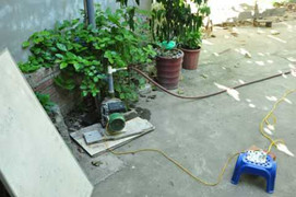 Mất nước, giếng khoan bỏ hoang thành 'cứu tinh'