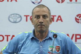 BLV Quang Huy: Bầu Đức nên sa thải HLV Guillaume Graechen sớm hơn