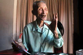 Cụ già 100 tuổi và kí ức ngày ‘cướp huyện đường’