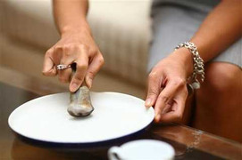 Chữa ung thư: Dùng sừng tê giác, bệnh nặng càng nặng thêm