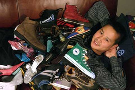 Con đường làm giàu của 'triệu phú bán giày' giản dị nhất thế giới