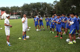 17h trực tiếp HAGL-SLNA: Chờ thầy mới Công Phượng tung đòn