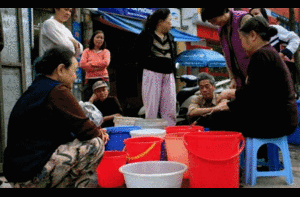 Vì sao đường ống dẫn nước sông Đà liên tục vỡ?