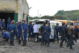 Bục túi nước lò than: Hành trình 59 giờ cứu hộ trong lòng đất