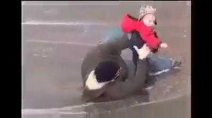 Video: Những ông bố ‘siêu anh hùng’ trong mắt bé yêu