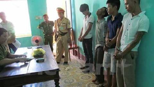 Truy bắt taxi Mai Linh tàng trữ ma túy, ngoan cố bỏ chạy