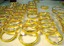 Giá vàng ‘chìm’ sâu xuống dưới 34 triệu đồng/lượng