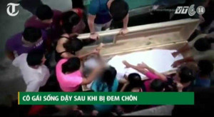 Clip: Cô gái sống dậy sau khi bị đem chôn