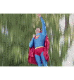 Video: ‘Siêu nhân’ bay vun vút trên phố khiến người dân choáng váng