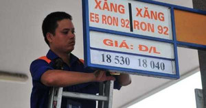 Giật mình lợi nhuận của doanh nghiệp xăng dầu