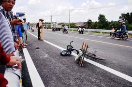 Cầu 1.400 tỷ vừa thông xe đã xảy ra tai nạn giao thông