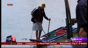 Clip: Chích điện bắt cá sau lễ Vu lan trên sông Sài Gòn