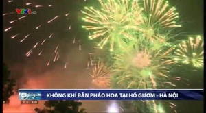 Màn pháo hoa dưới mưa: Kỷ niệm khó phai trong ngày Quốc khánh 2015
