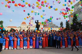 100 cặp uyên ương cưới tập thể dịp Quốc khánh