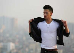 Trọng Hiếu mang câu chuyện của mình vào MV 'Con đường tôi'