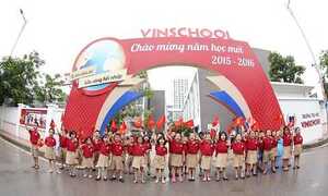 'Dàn hợp xướng' 5.500 học sinh hát Quốc ca đầy thiêng liêng trong ngày khai giảng