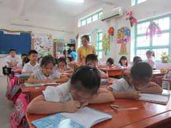 TP.HCM 'đau đầu' vì số học sinh tăng đột biến