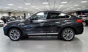 Ô tô tăng giá đồng loạt trong tháng 9